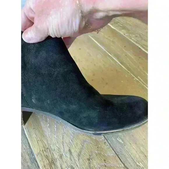 Lucky Brand Women's Sz 8 Benna Black Studded Suede Ankle Boots Bootie - Picture 8 of 11